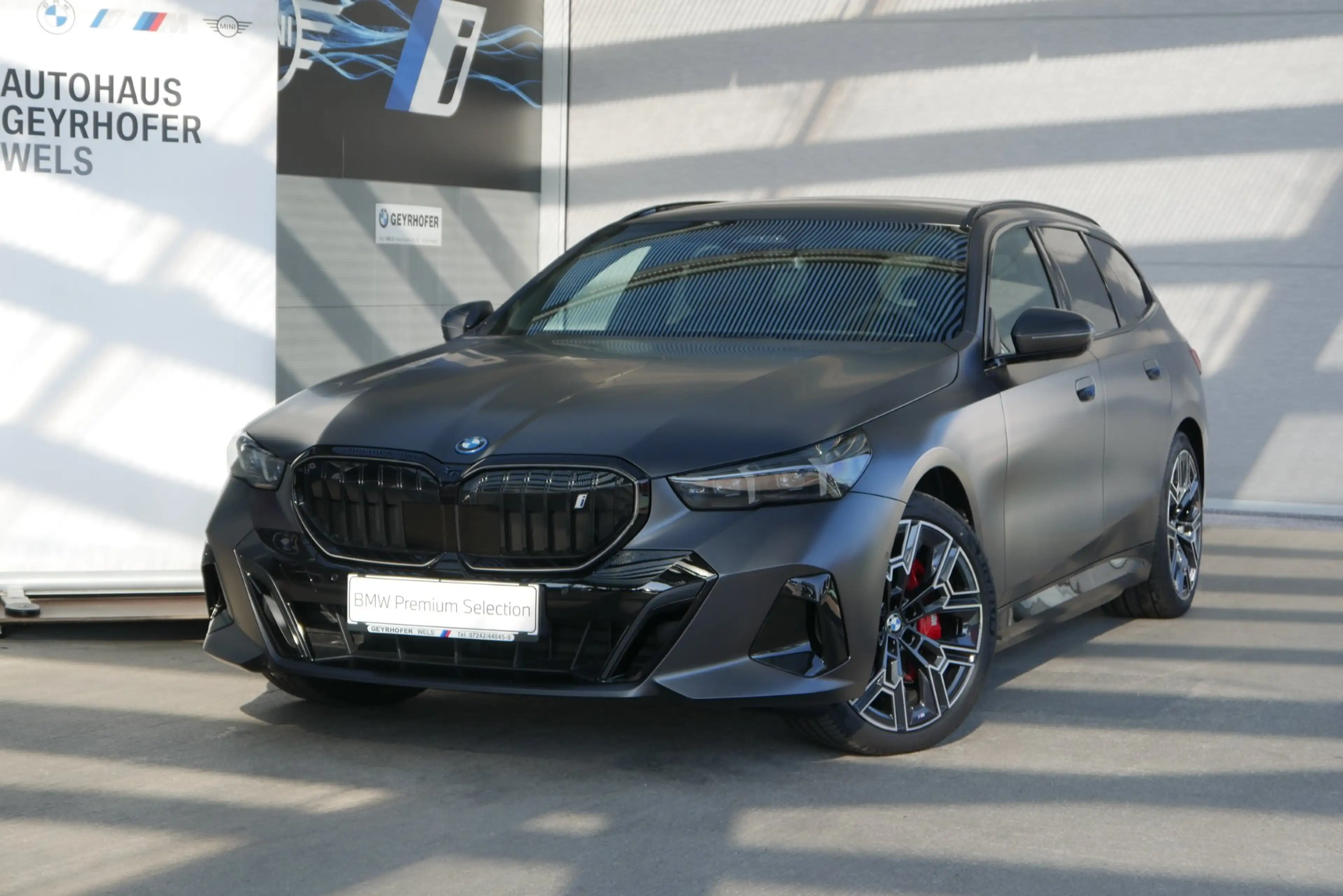 BMW i5 xDrive40 83,9kWh M-Paket Pro/AHK/Innovationspaket/Sitzlüftung/Bower&Wilkins/360°/Comfort Paket/Adapt — photo 2