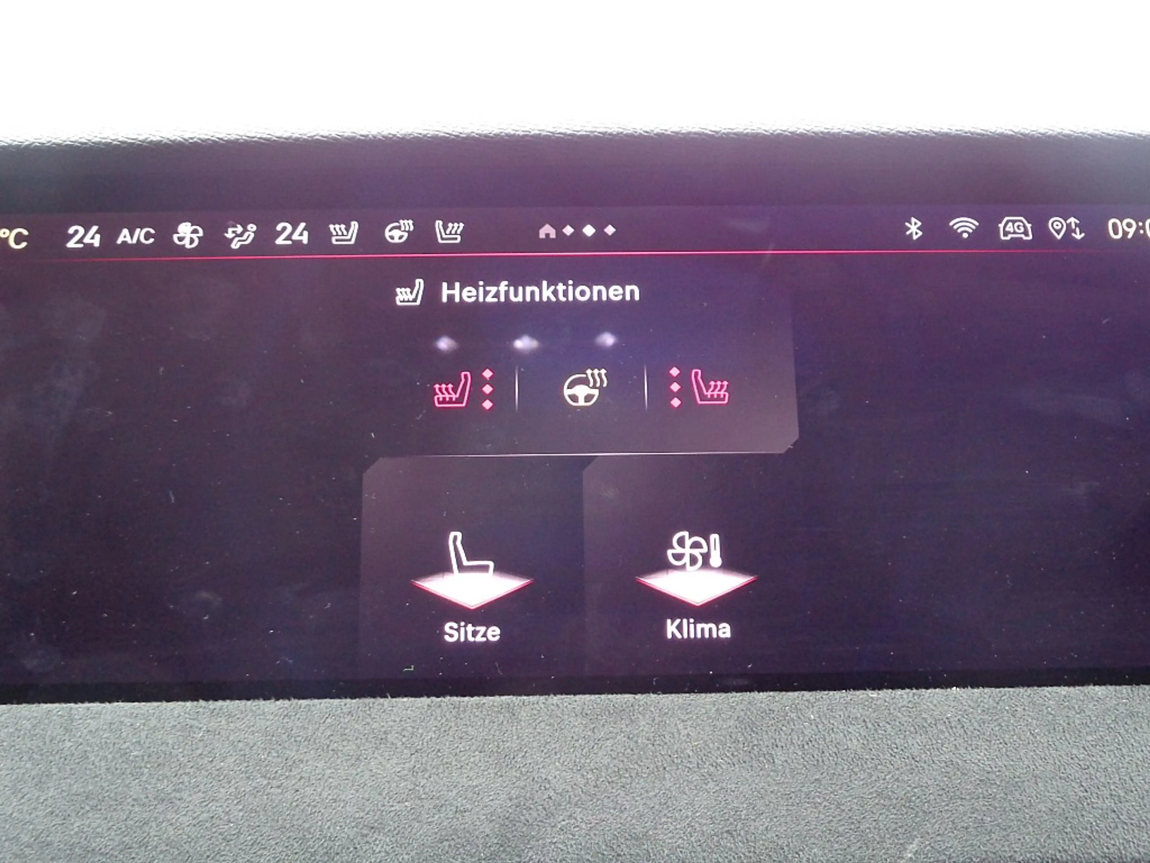 DS Automobiles DS 4 BlueHDi 130 Diesel S&S EAT8 Performance Line Sc... — photo 10