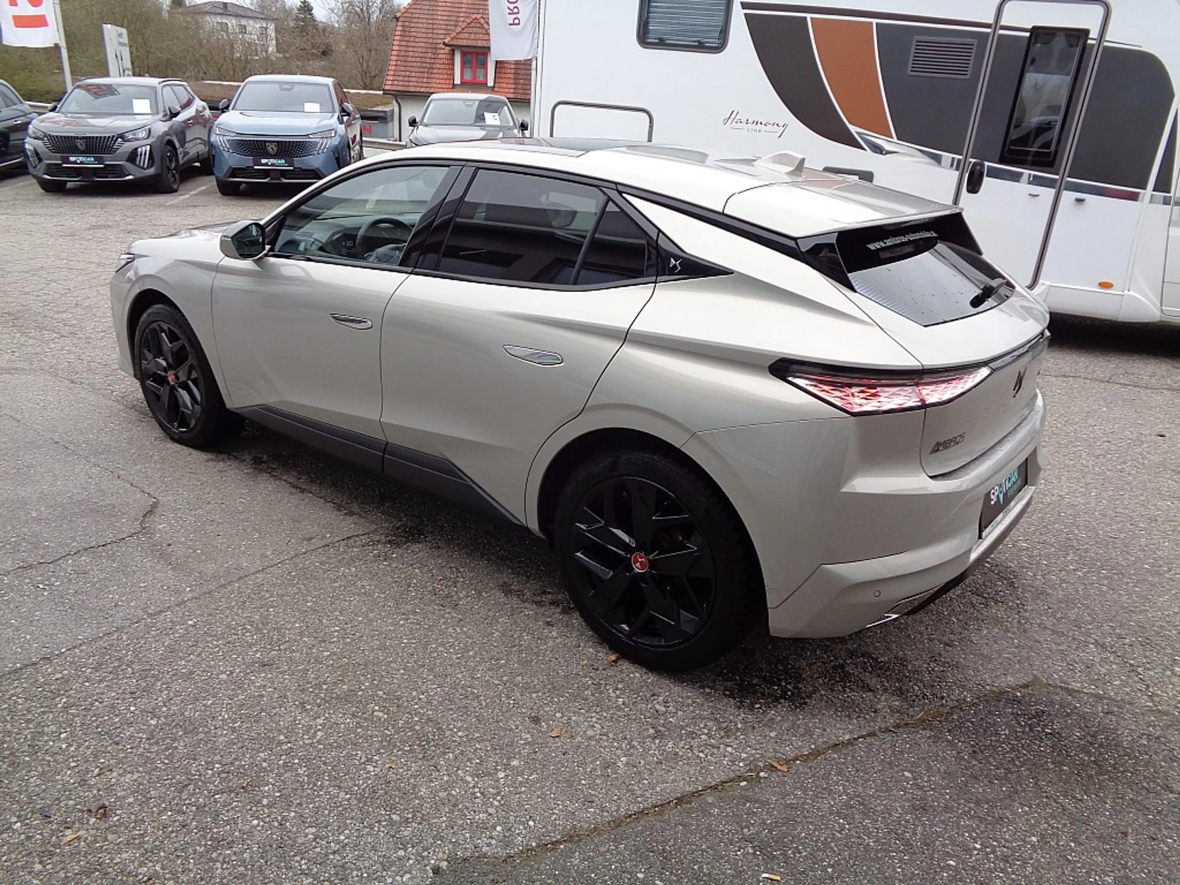 DS Automobiles DS 4 BlueHDi 130 Diesel S&S EAT8 Performance Line Sc... — photo 6