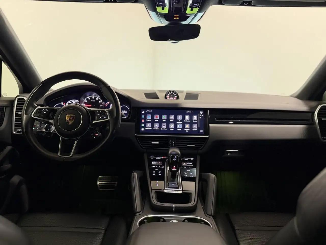 Porsche Cayenne снимка Porsche Cayenne