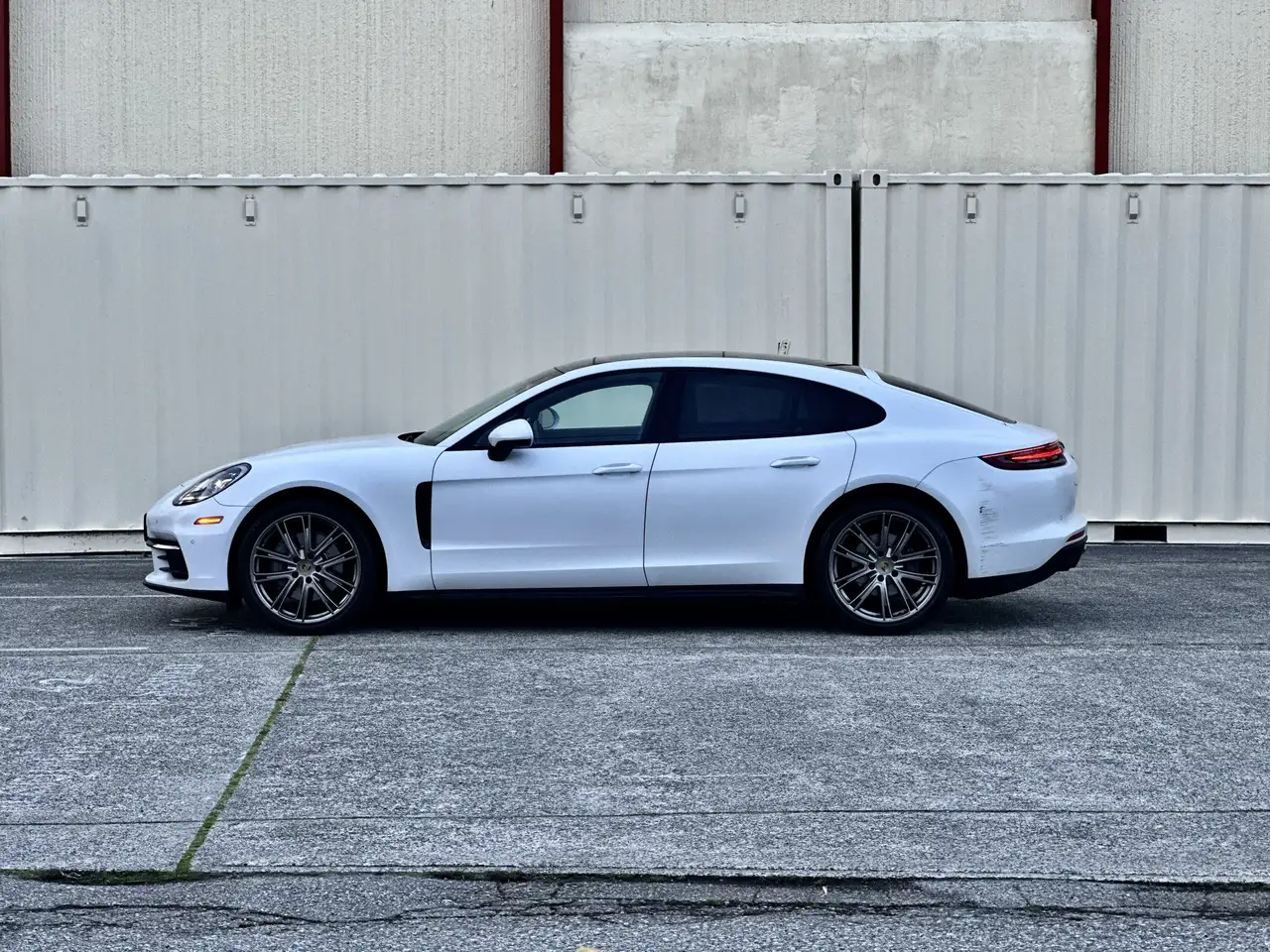 Porsche Panamera снимка Porsche Panamera