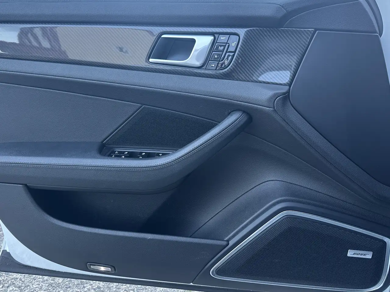 Porsche Panamera снимка Porsche Panamera