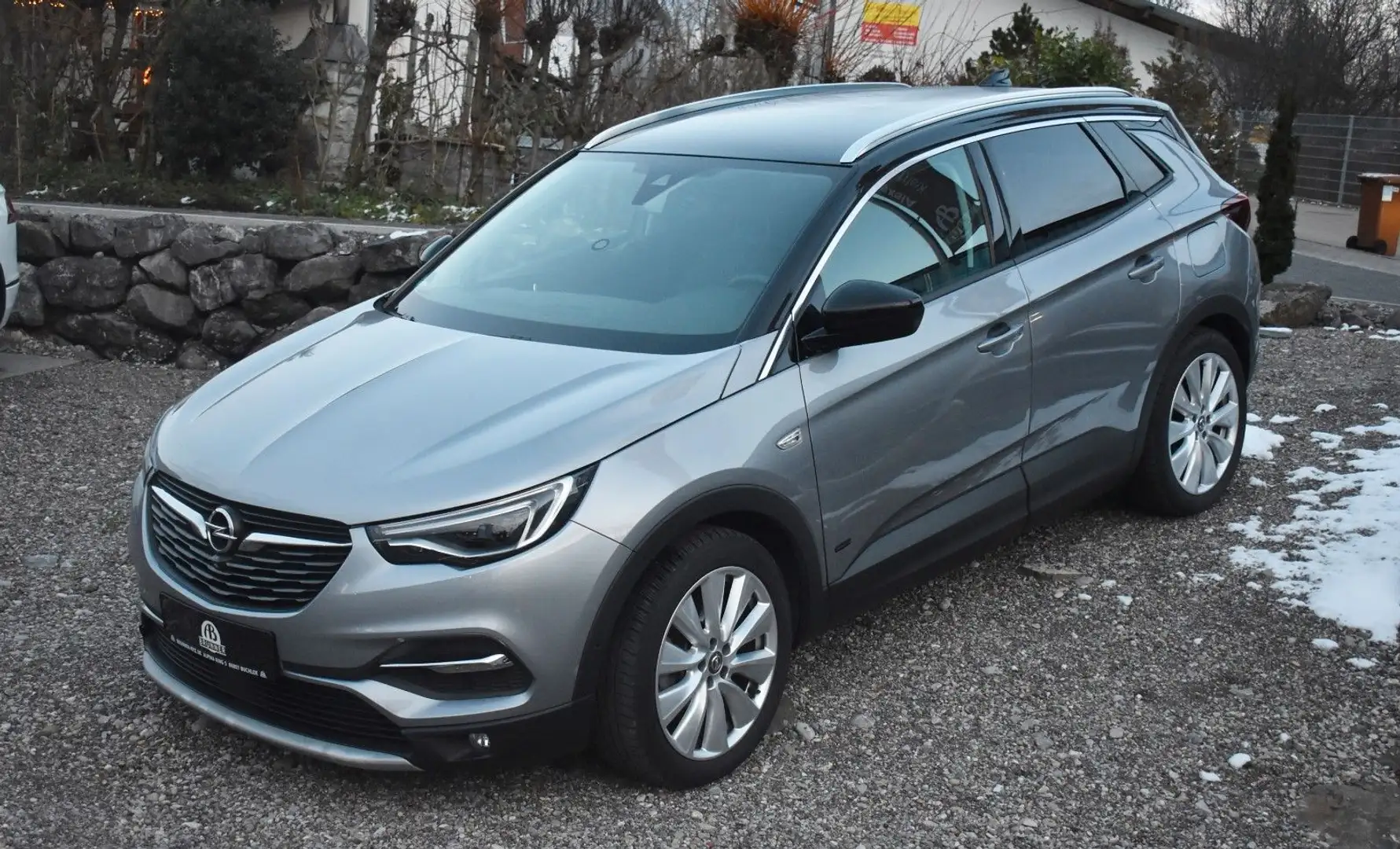 Opel Grandland X Ultimate Plug-in-Hybrid 4x4 Grau - 2