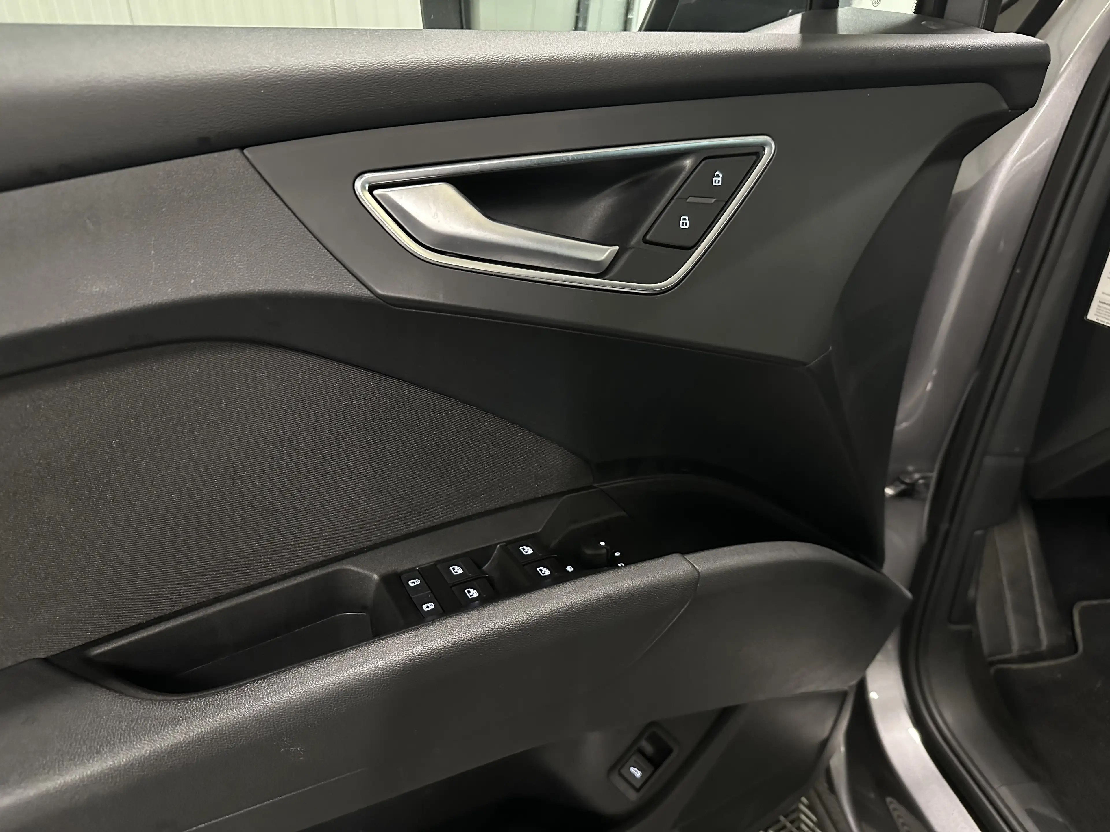 Audi Q4 e-tron 35 Launch Edition 55kWh | 74% SOH | Carplay | Trek — photo 24