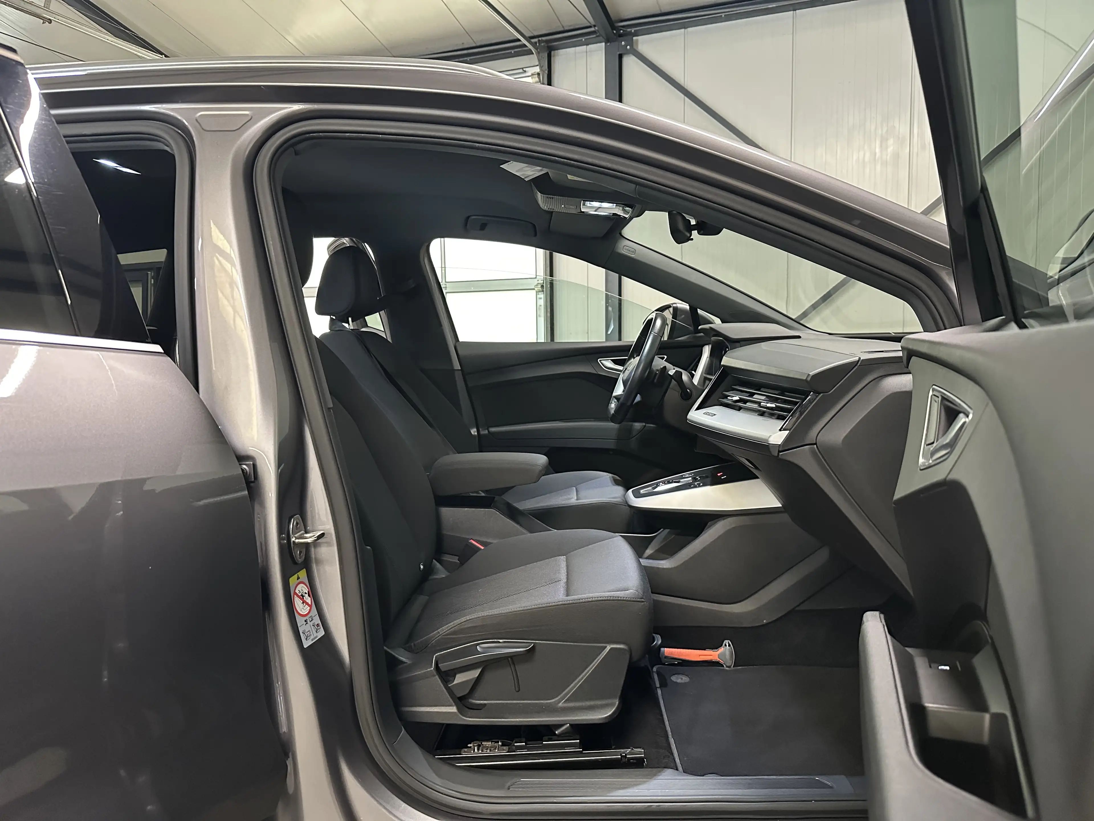Audi Q4 e-tron 35 Launch Edition 55kWh | 74% SOH | Carplay | Trek — photo 4