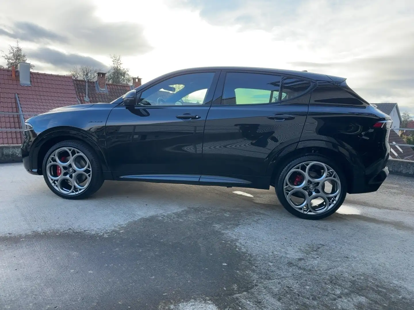 Alfa Romeo Tonale Ibrida MY25 Veloce 1.5 VGT 118kW 160ps 48V- Negru - 2