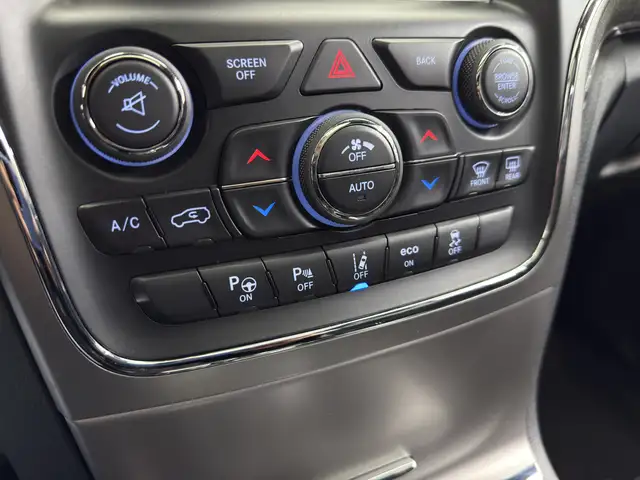Jeep Grand Cherokee view 15