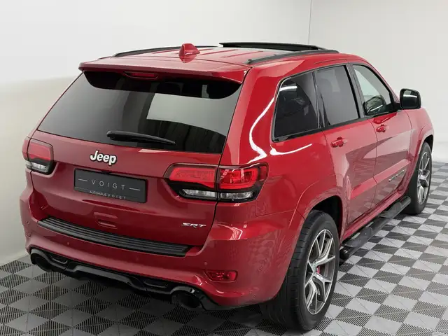 Jeep Grand Cherokee view 6