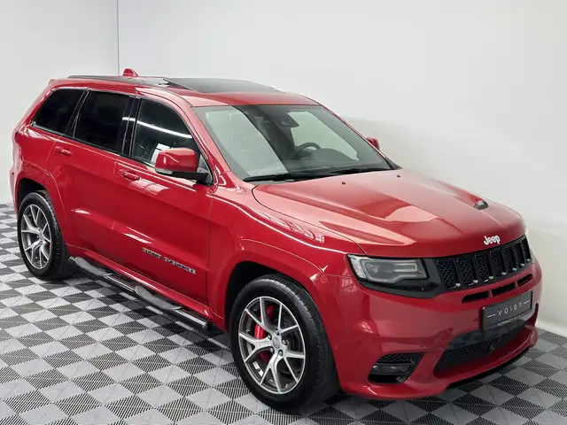 Jeep Grand Cherokee view 5