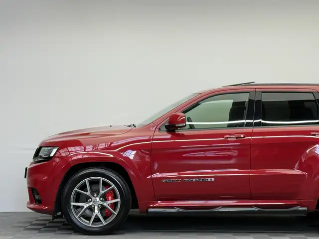 Jeep Grand Cherokee view 30