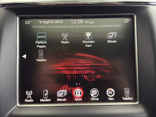 Jeep Grand Cherokee view 12
