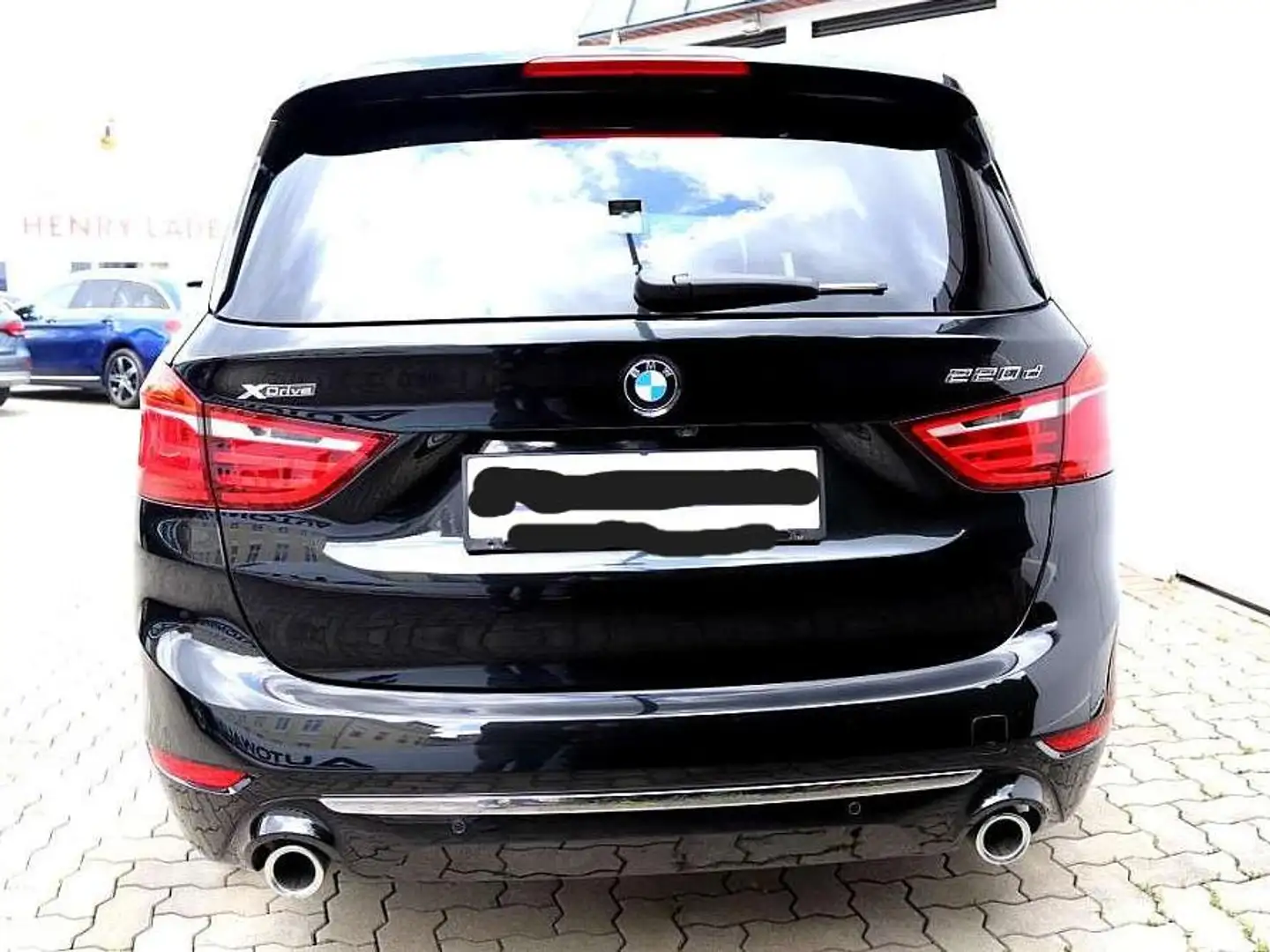 BMW 220 220d xDrive Gran Tourer Aut. Schwarz - 2