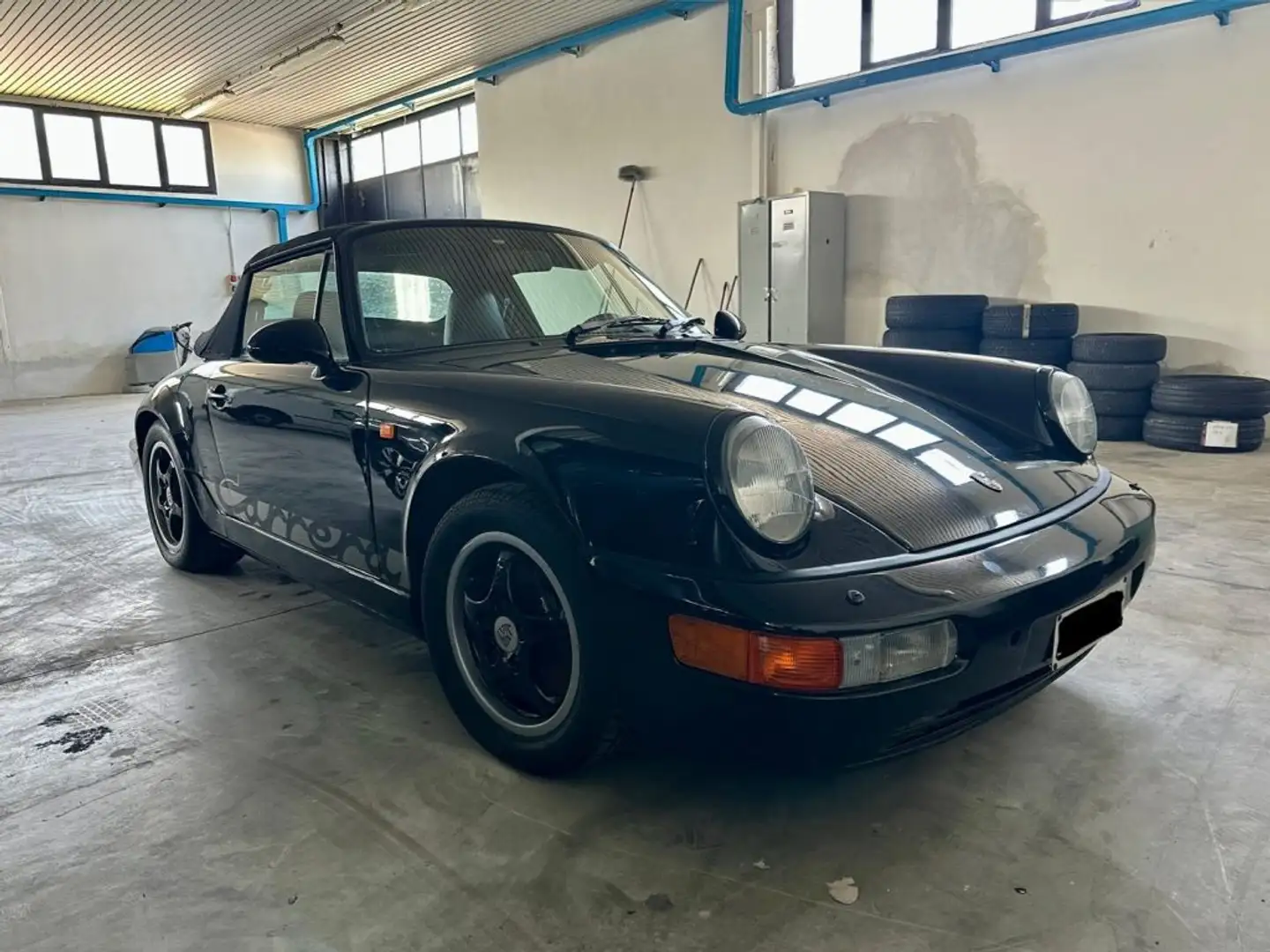 Porsche 911 Carrera 4 Cabriolet *ALLUVIONATA* Noir - 2
