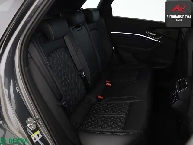 Audi E-Tron view 13
