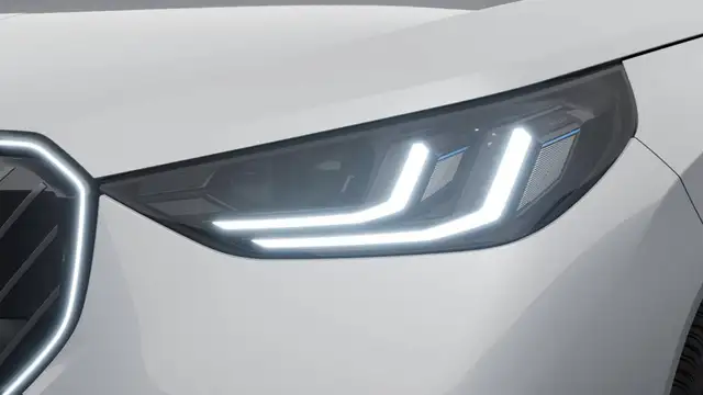 BMW X3 view 5
