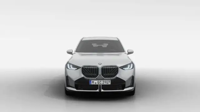 BMW X3 view 3