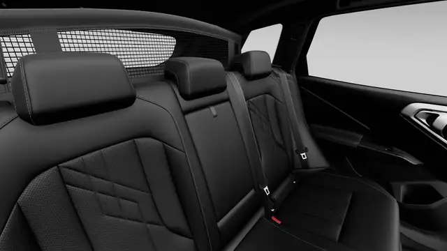 BMW X3 view 11