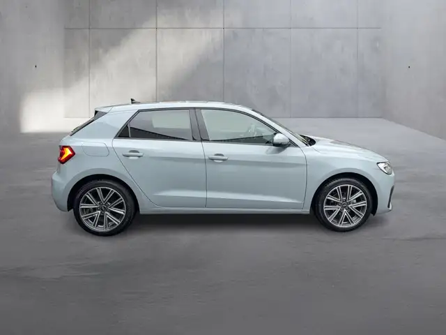 Audi A1 view 5