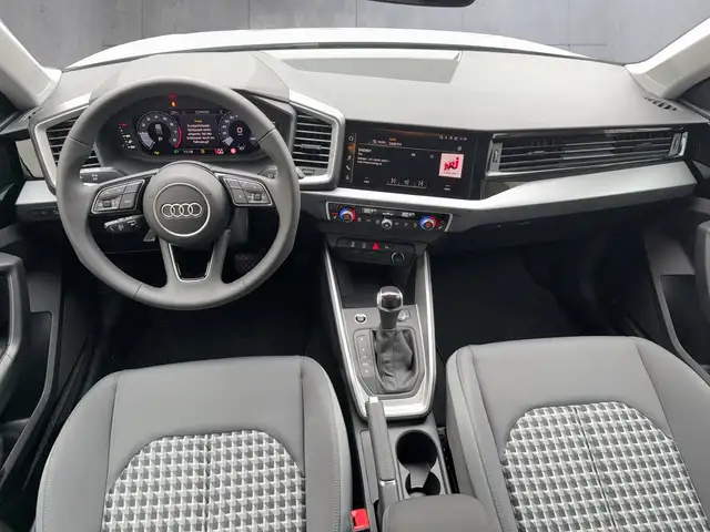 Audi A1 view 8