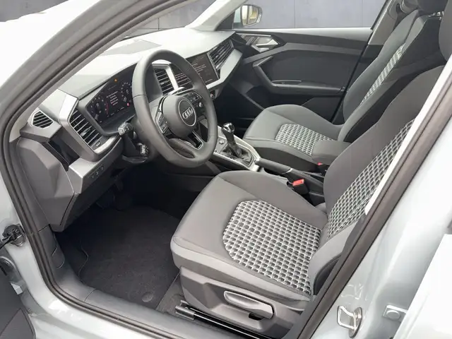 Audi A1 view 9