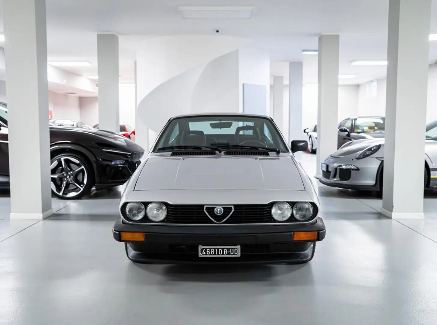 Alfa Romeo GTV Alfetta Gtv 2.0 -CARBURATORI-ASI- SECONDA SERIE Grigio - 2