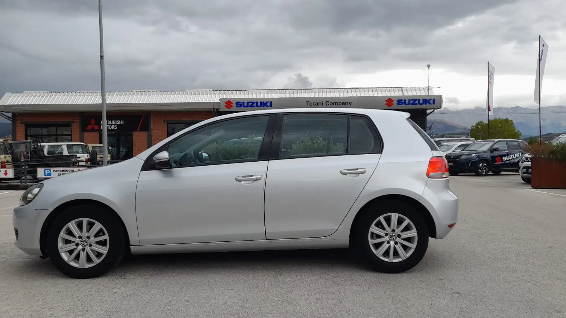 Volkswagen Golf VI 5p 1.6 tdi Comfortline Argento - 2