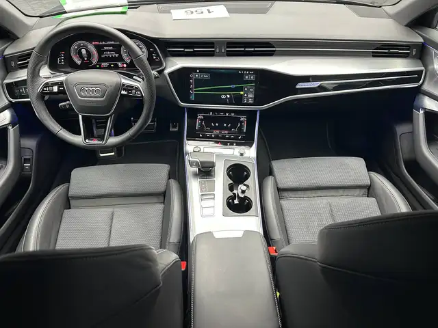Audi A6 Avant view 12