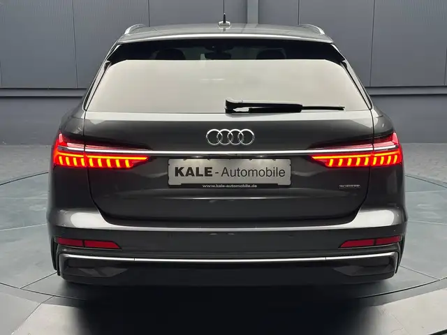 Audi A6 Avant view 4