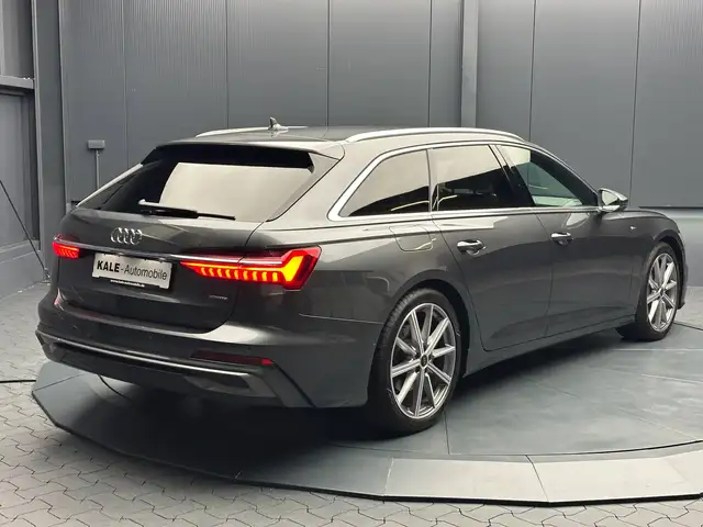 Audi A6 Avant view 5