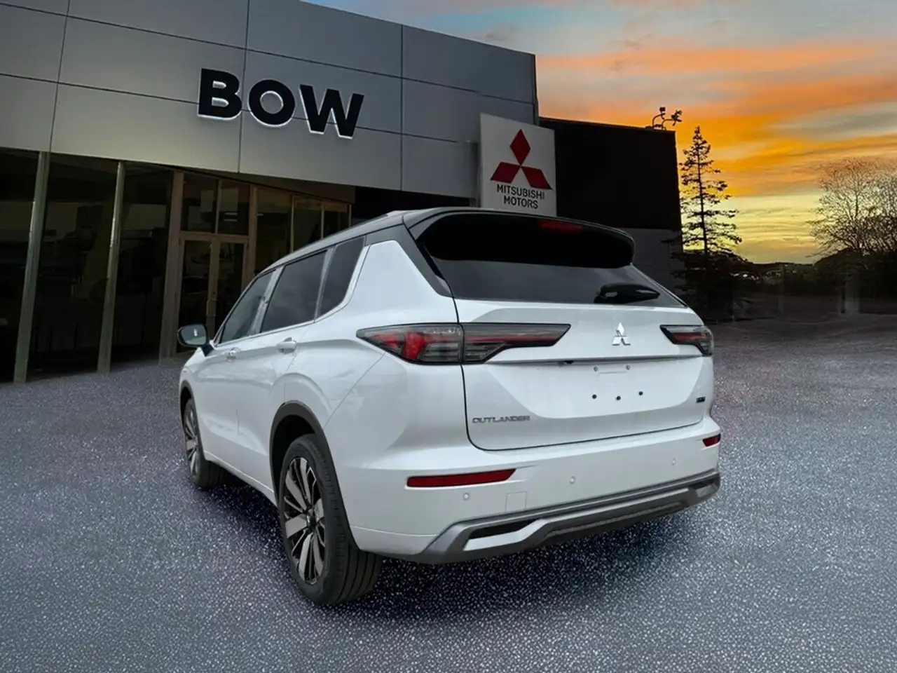 Mitsubishi Outlander снимка Mitsubishi Outlander