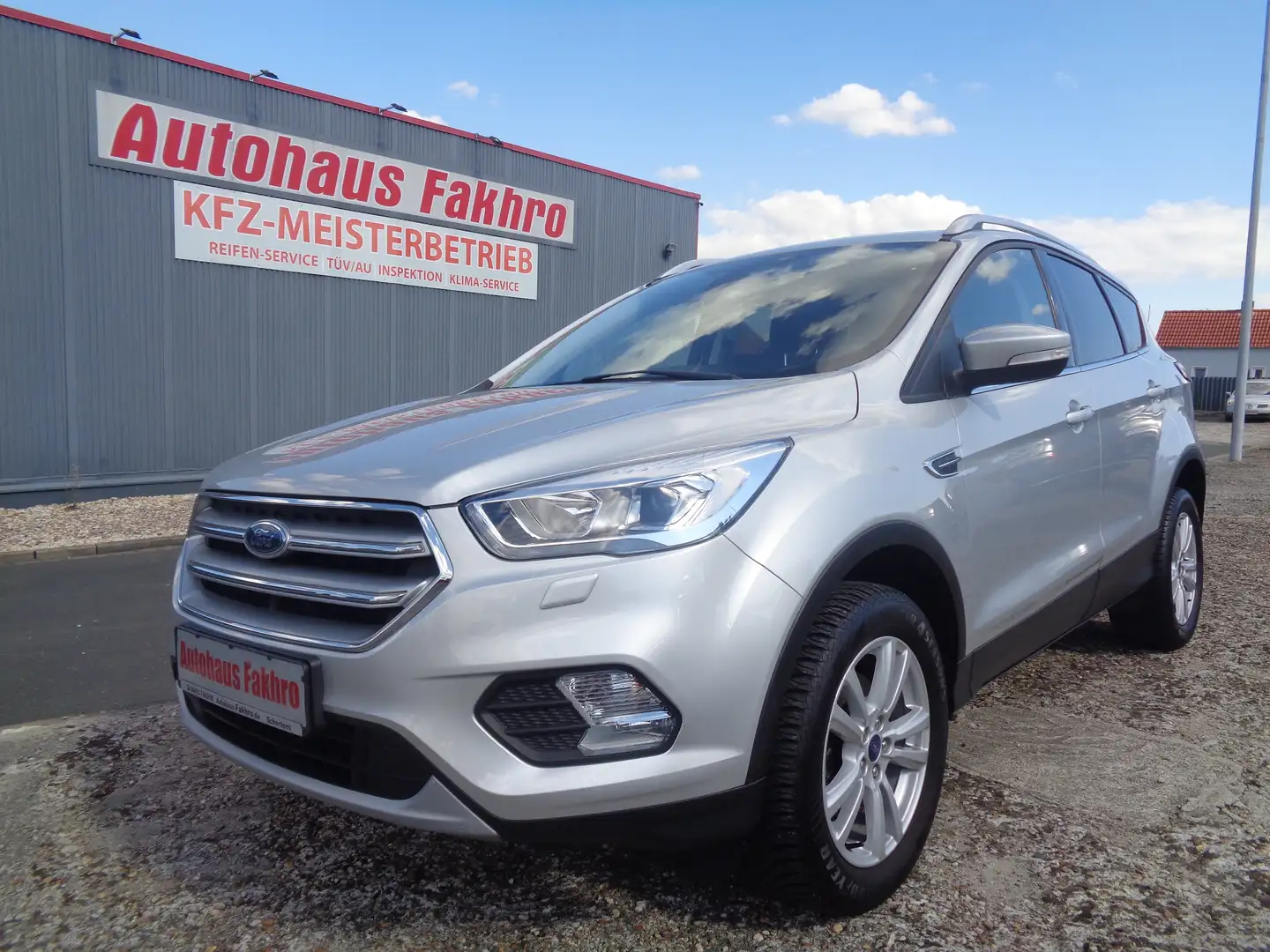 Ford Kuga Cool&Connect 1.5 Benzin Zilver - 1
