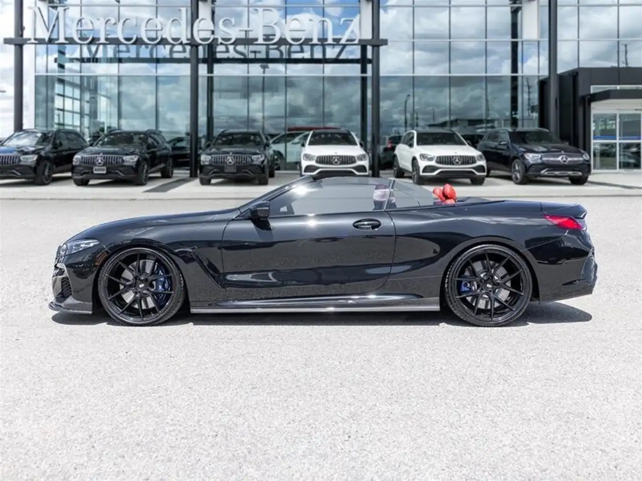 BMW 8 Series снимка BMW 8 Series