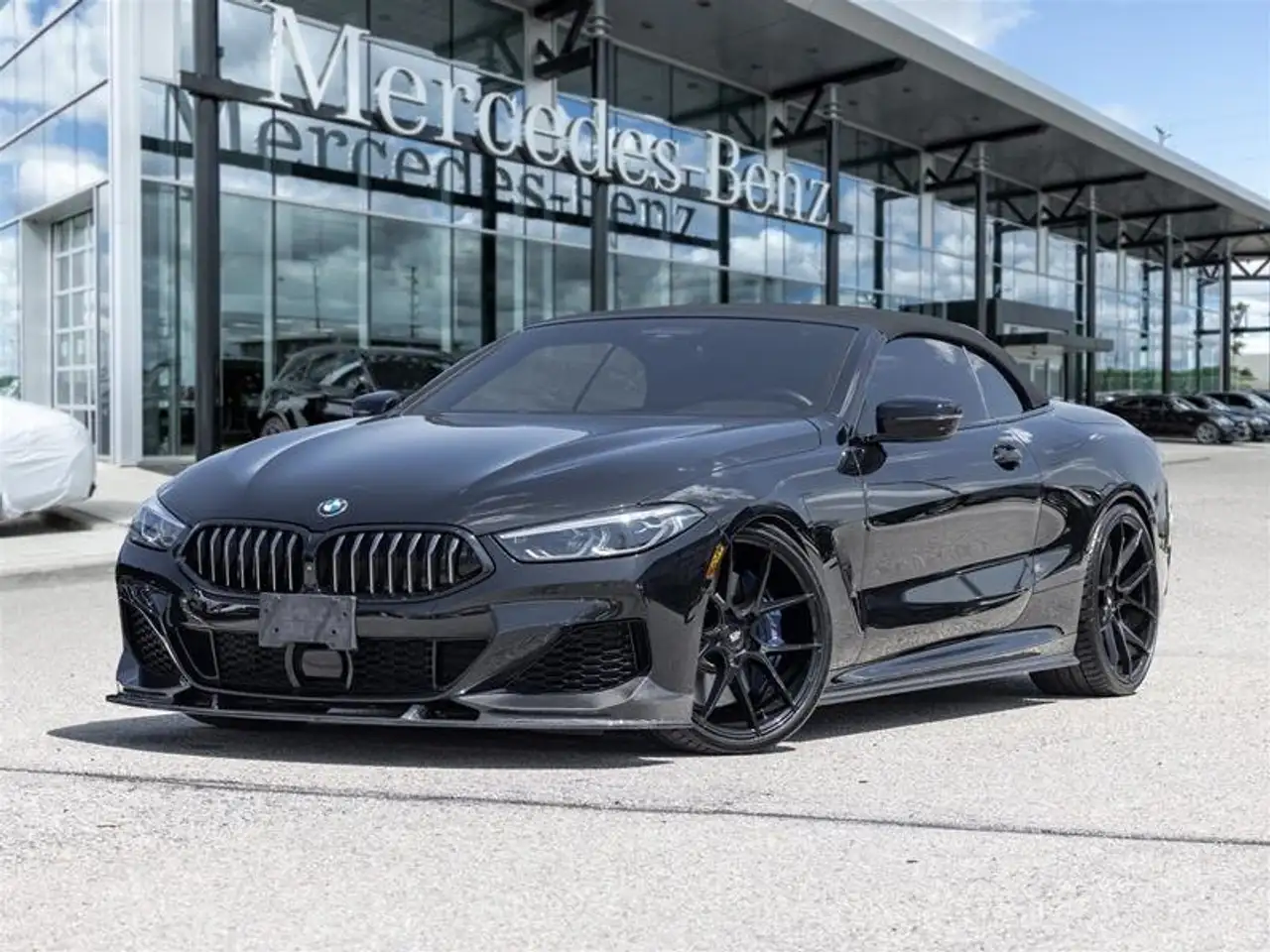 BMW 8 Series снимка BMW 8 Series
