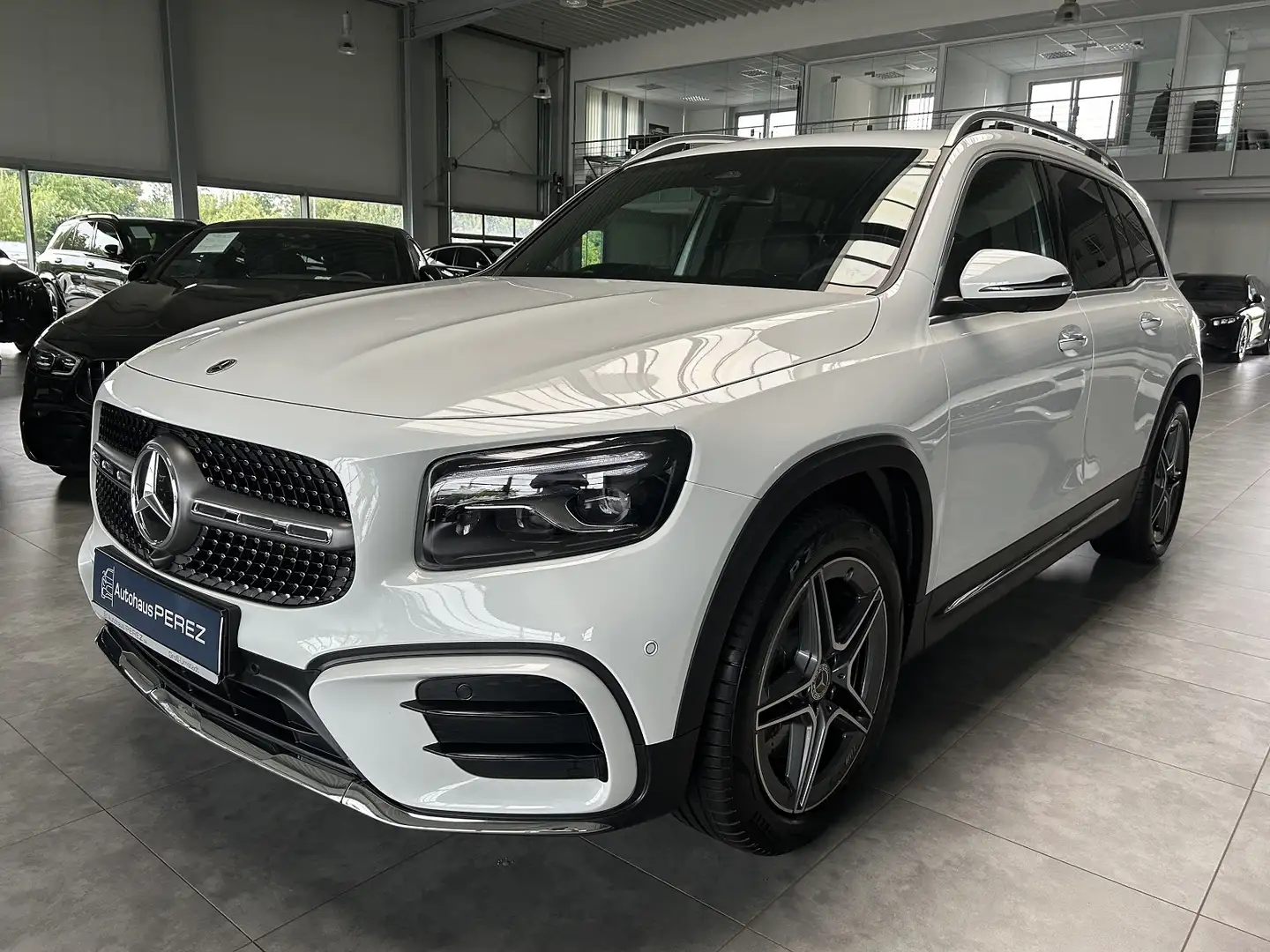 Mercedes-Benz GLB 250 4M AMG PREMIUM DISTRONIC- BURMESTER-360° Blanc - 2