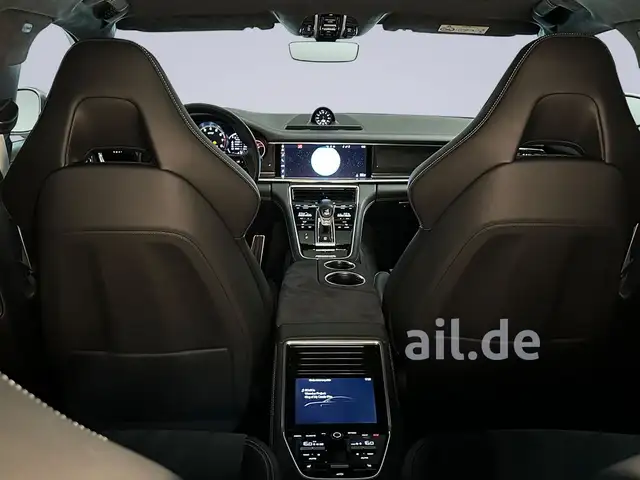 Porsche Panamera view 6