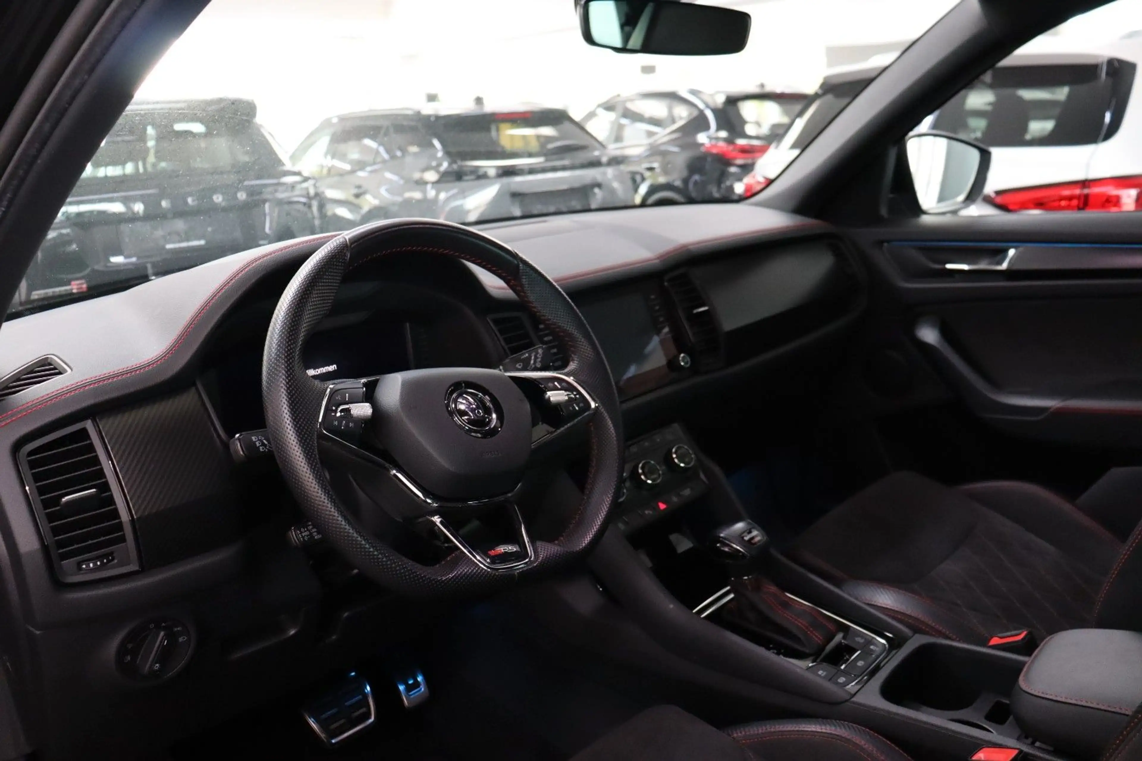 Skoda Kodiaq RS 4x4 FL Navi/ACC/e.Heck/R-Cam SOFORT — photo 11