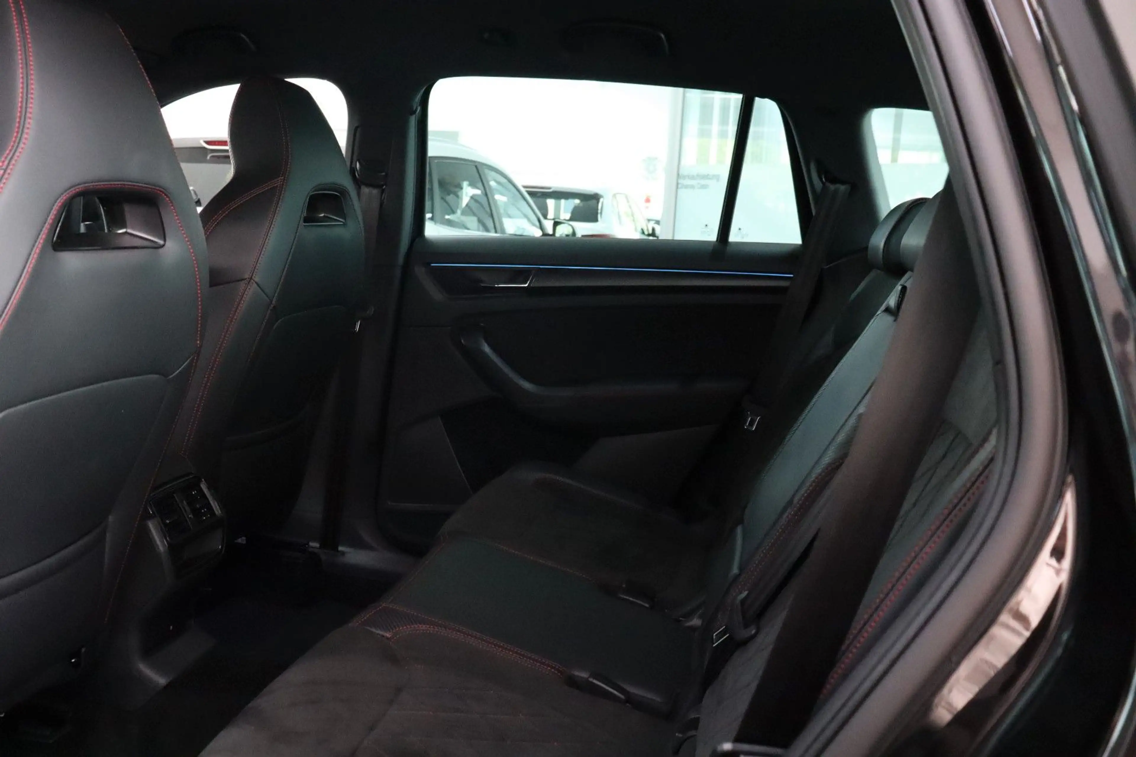 Skoda Kodiaq RS 4x4 FL Navi/ACC/e.Heck/R-Cam SOFORT — photo 14