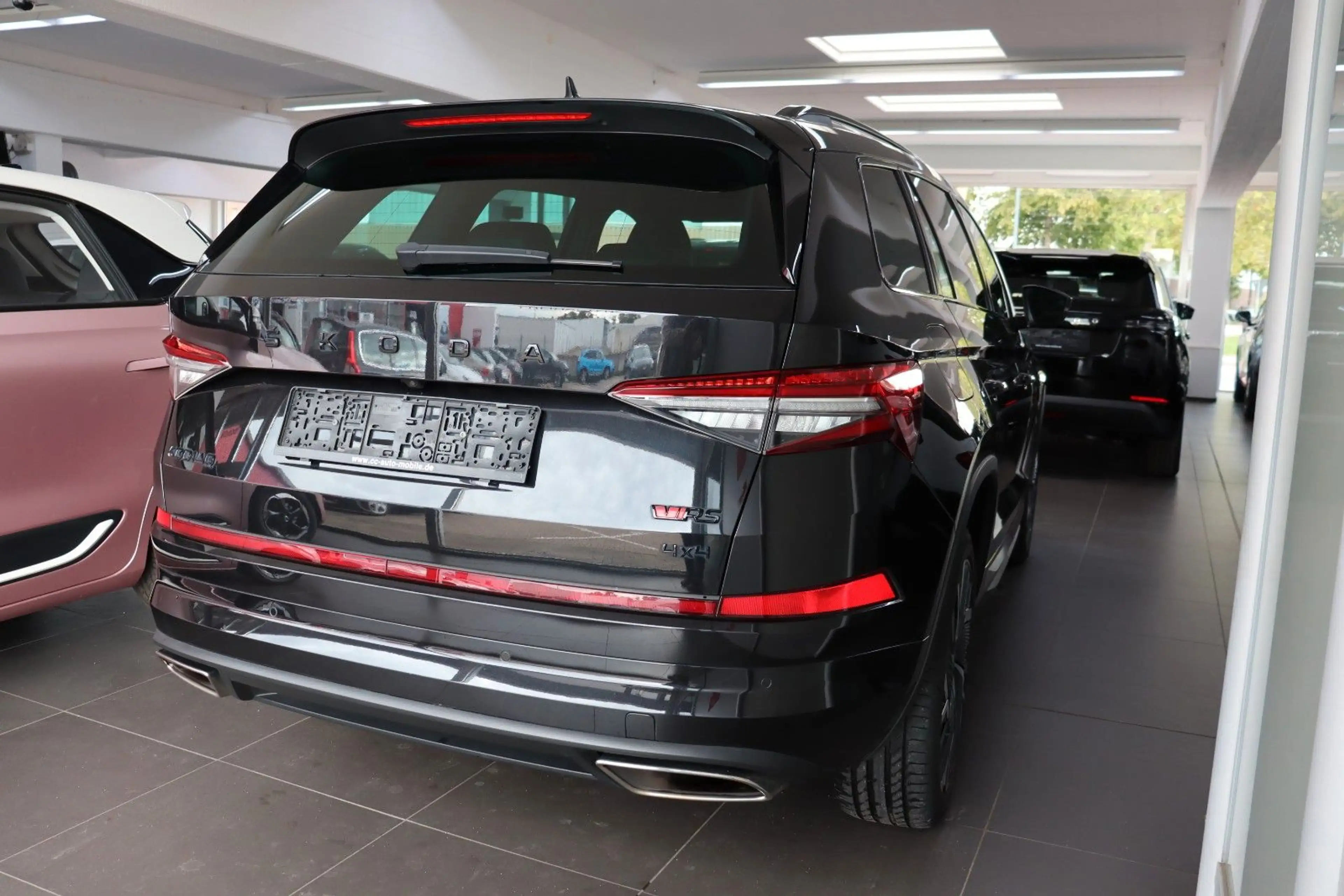 Skoda Kodiaq RS 4x4 FL Navi/ACC/e.Heck/R-Cam SOFORT — photo 4