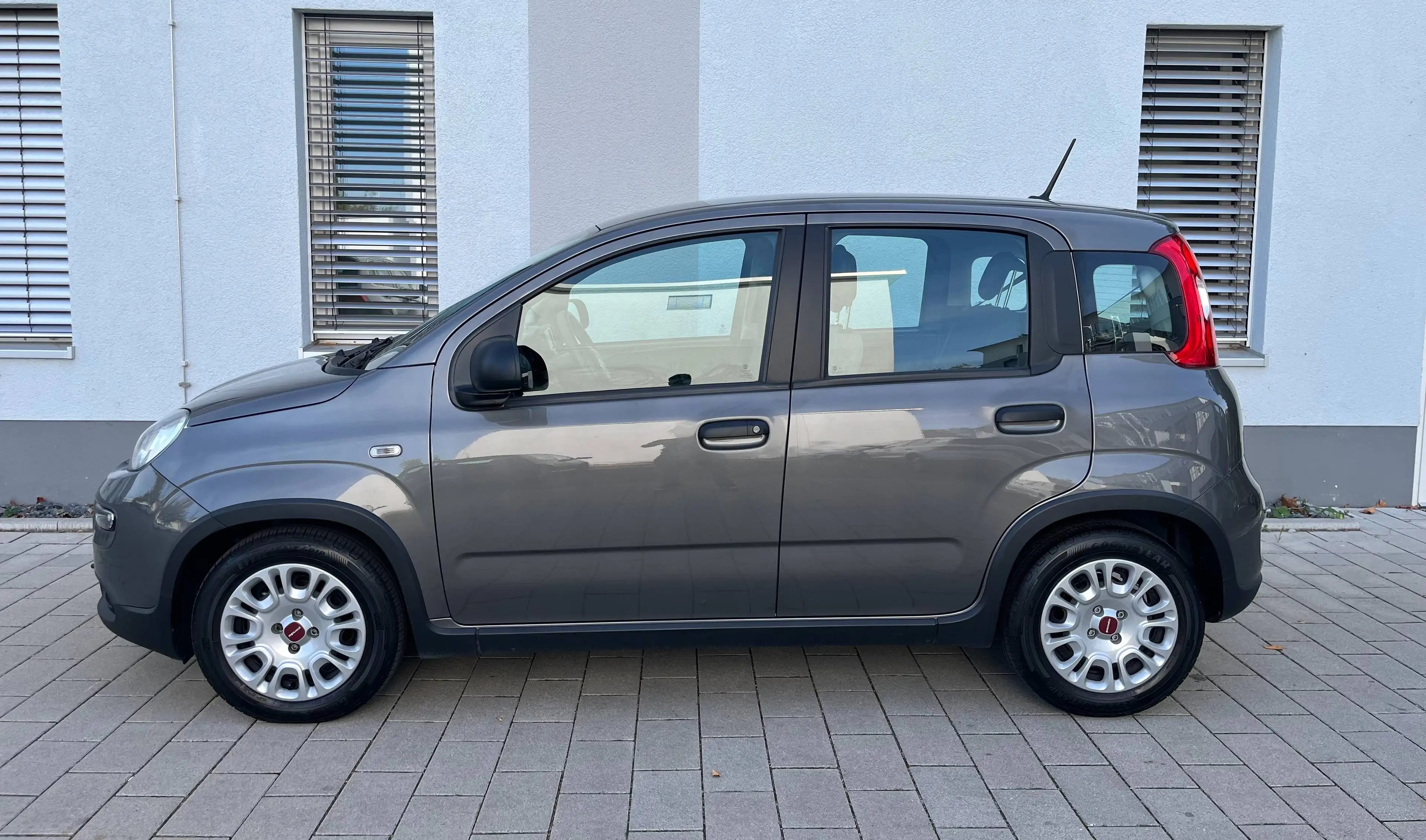 Fiat Panda TÜV AU NEU*KLIMA*BLUETOOTH*MULTIFUNKTIONSLENKRAD* — photo 4