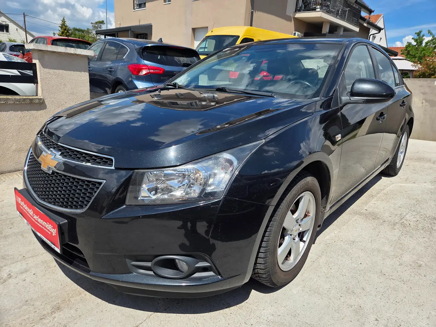 Chevrolet Cruze 1,6 Benzin Schwarz - 1