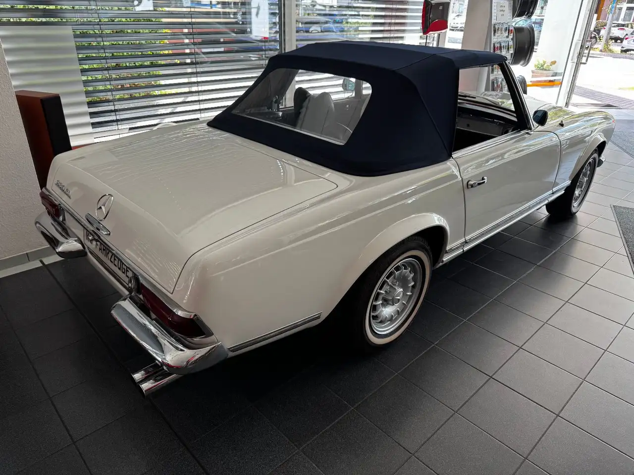 Mercedes-Benz SL 230 PAGODE, foto 1