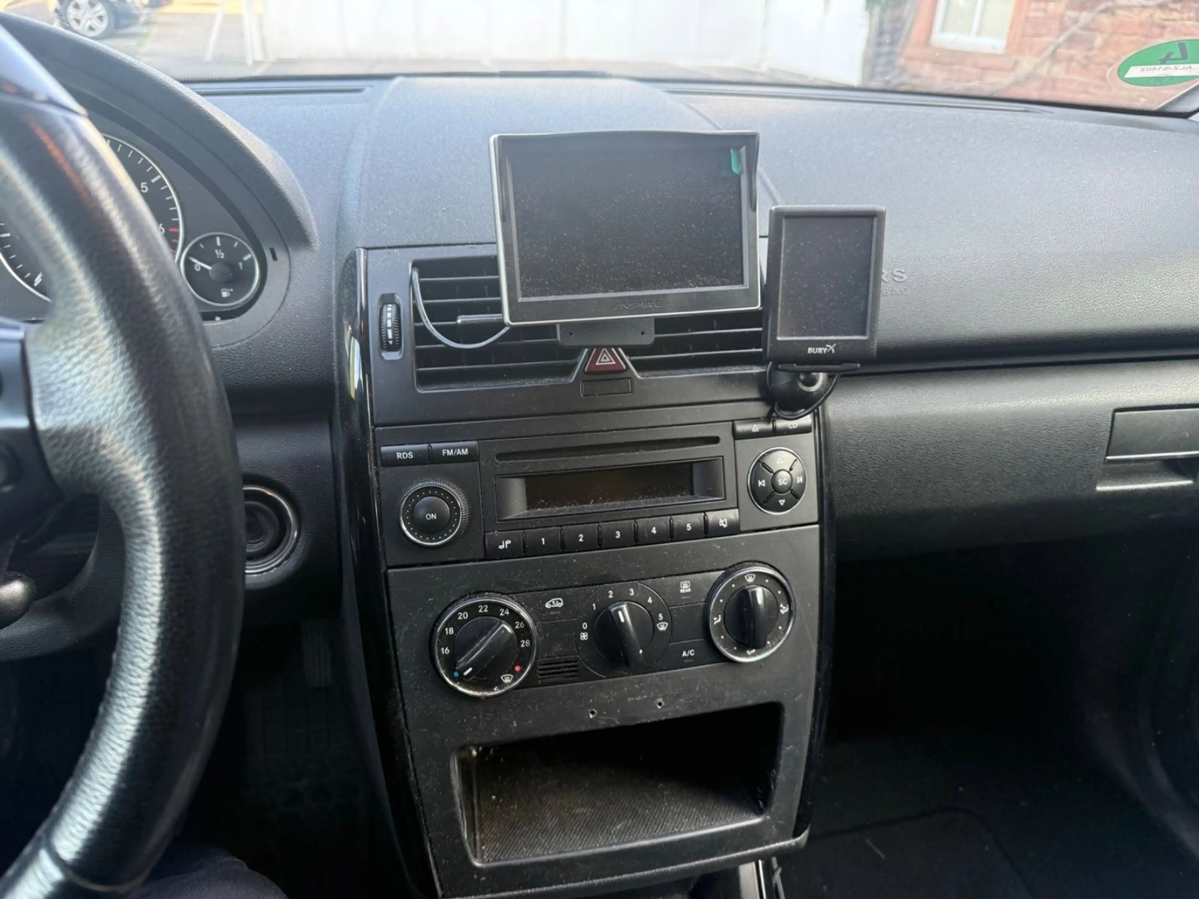 Mercedes-Benz A 180 5-türig/Automatik/Angängerkupplung/Rentner — photo 14