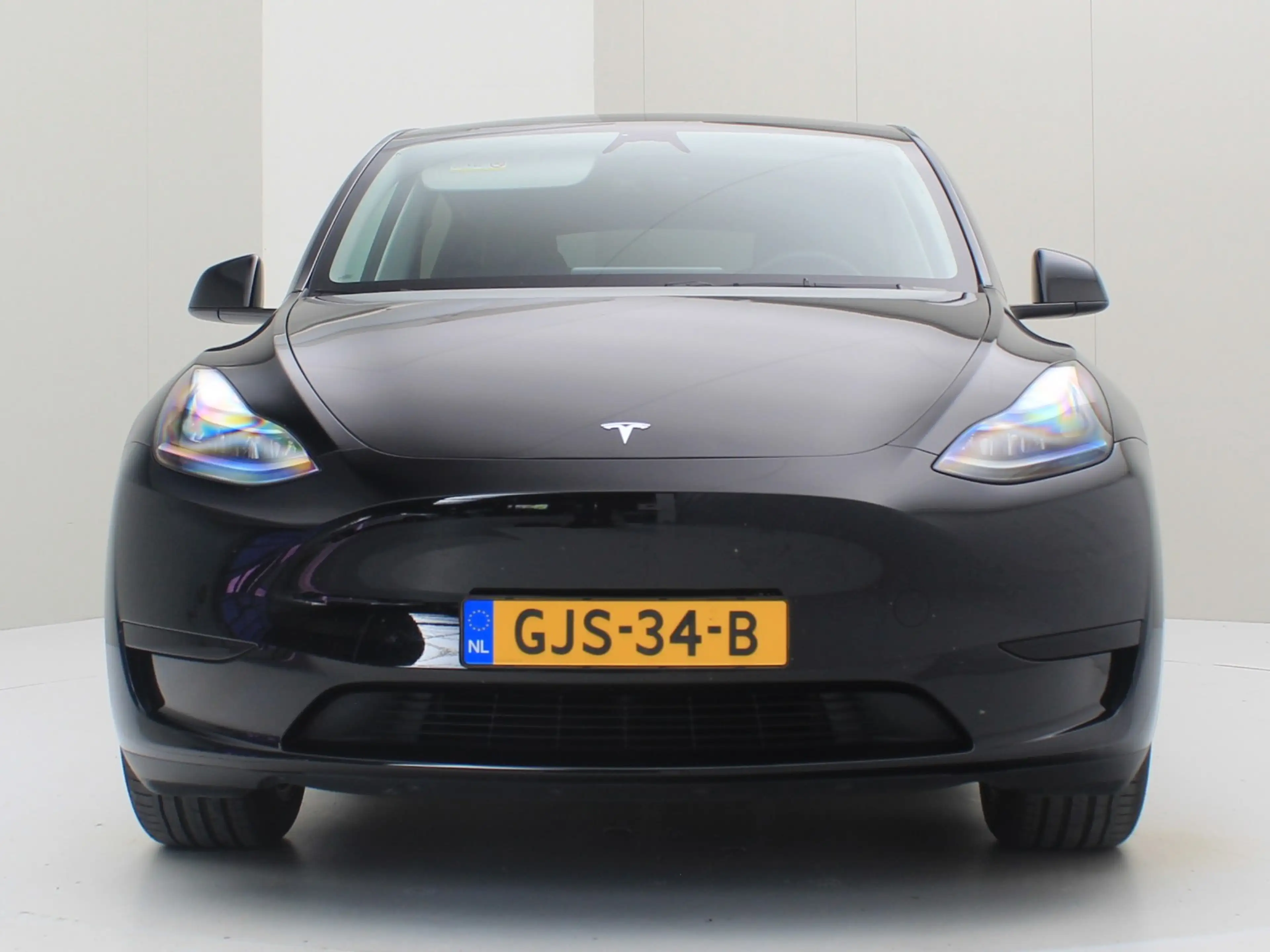 Tesla Model Y Standard RWD Plus 351pk [ HW4+FSD SUPERVISED €99 P — photo 6