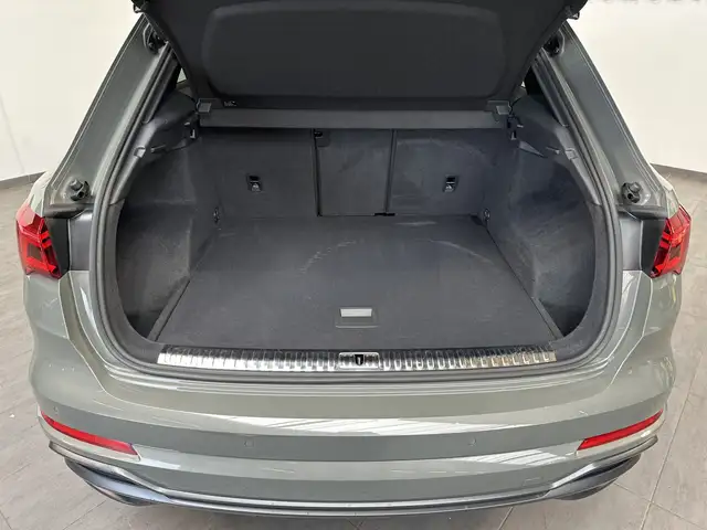 Audi Q3 view 6