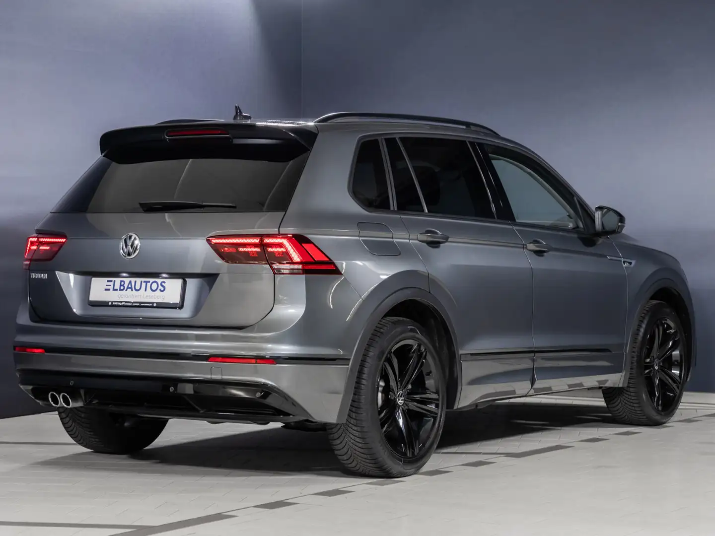 Volkswagen Tiguan Tiguan 1,5 TSI DSG R-Line Black-St. Navi/LED/AHK Grau - 2