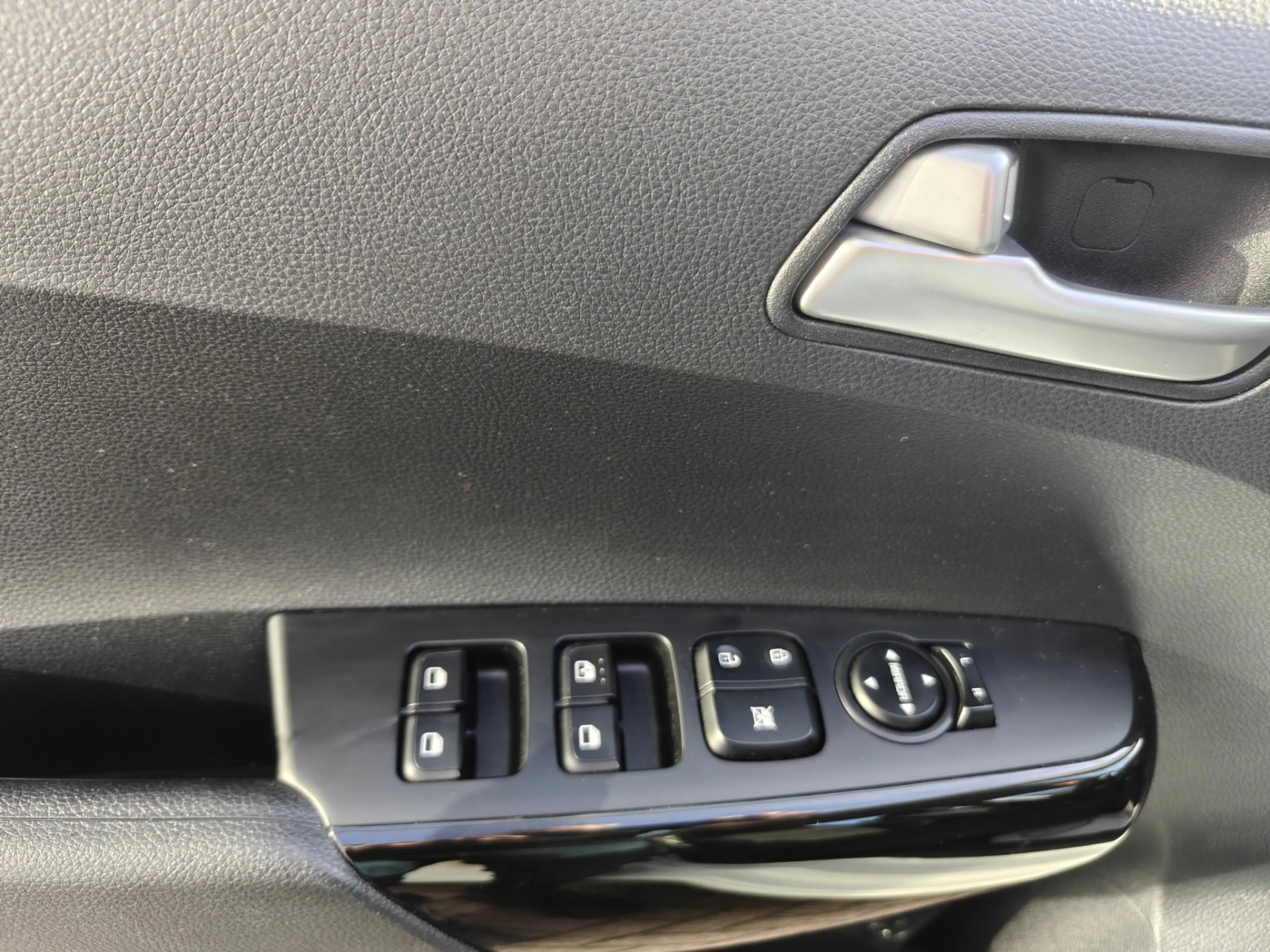 Kia Picanto 1.0 DPi DynamicLine / CARPLAY / VELGEN / CAMERA! — photo 10