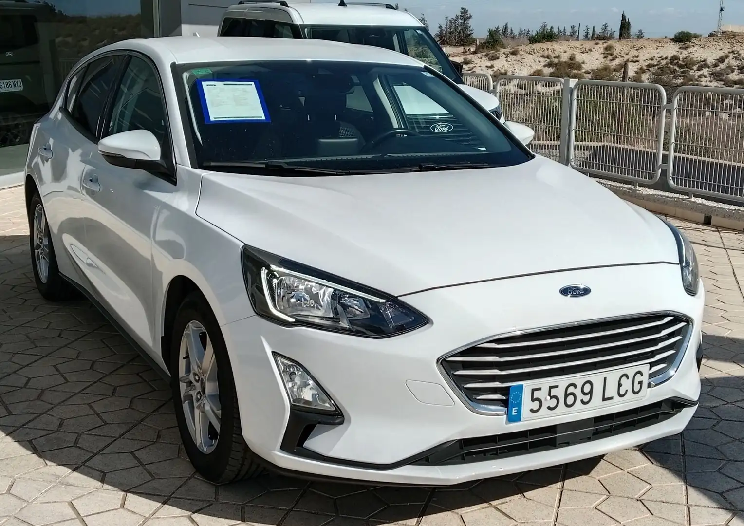 Ford Focus 1.0 Ecoboost Trend+ 125 Blanc - 1