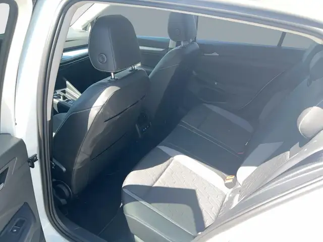 Volkswagen Golf view 12