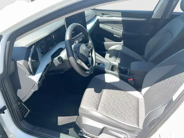 Volkswagen Golf view 9