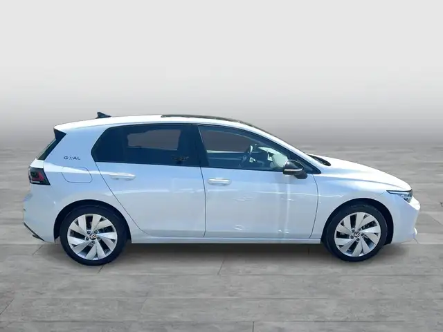 Volkswagen Golf view 6